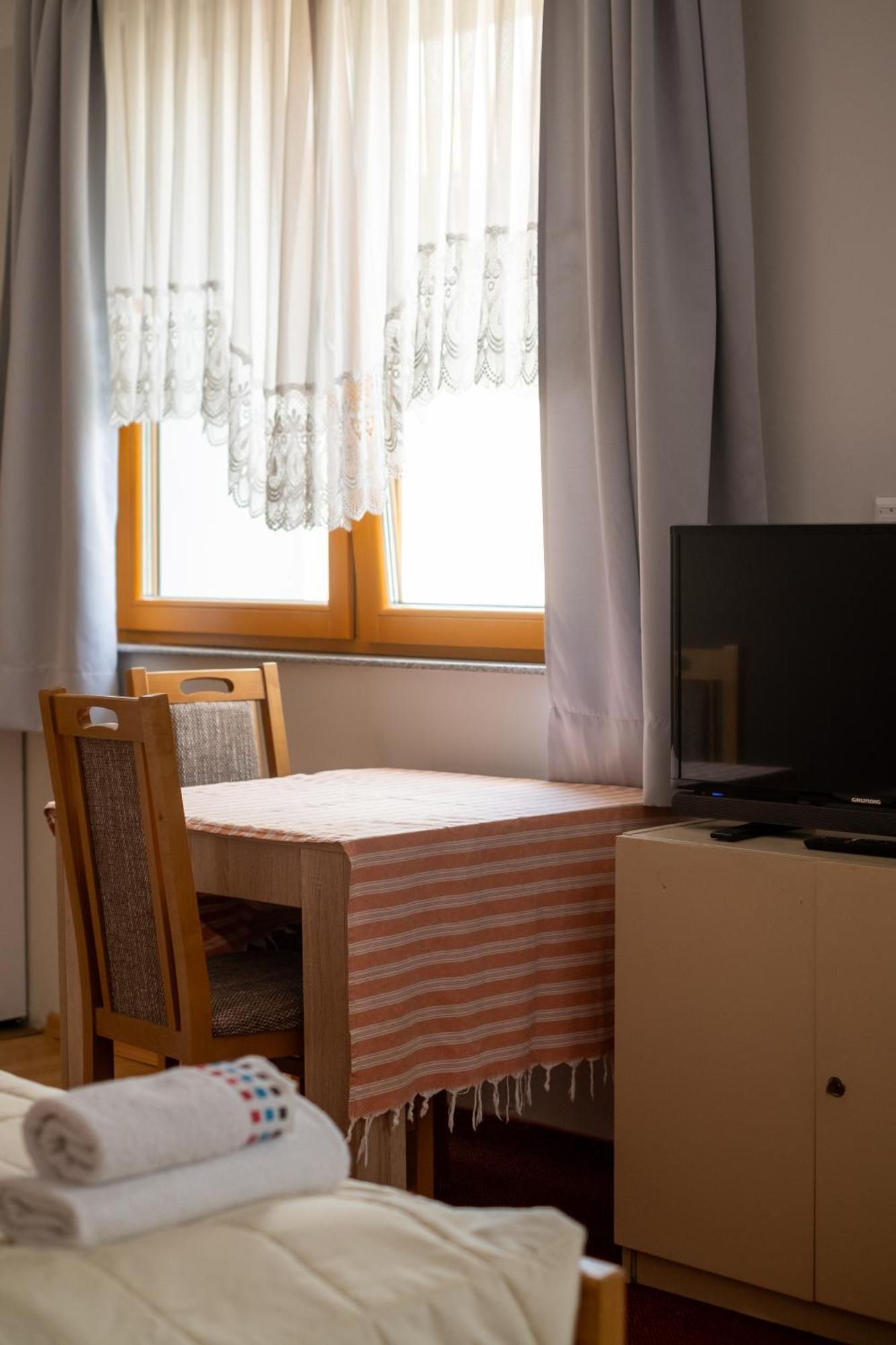 Guesthouse Rose Σαράγεβο Εξωτερικό φωτογραφία